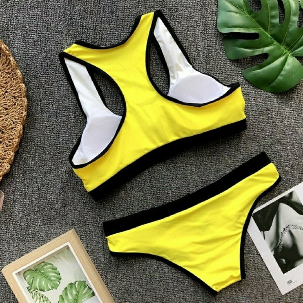 Bikini!! - Picture 2 of 2